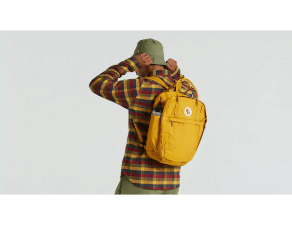 Specialized X Fjällräven Cave Pack Rucksack 41122 635 BAG S F CAVE PACK OCHRE BACK