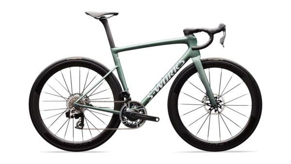 94926-02_TARMAC-SL8-SW-AXS-PRMFJDMET-METWHT_HERO-PDP_DARK 94926 02 TARMAC SL8 SW AXS PRMFJDMET METWHT HERO PDP DARK